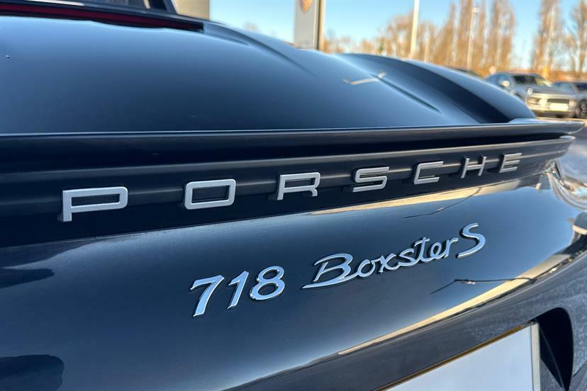 Porsche Boxster 4.0 Gts #29