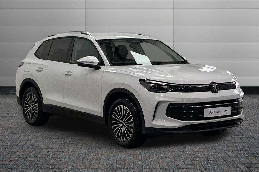 Volkswagen Tiguan 1.5 Etsi 150 Match Dsg White