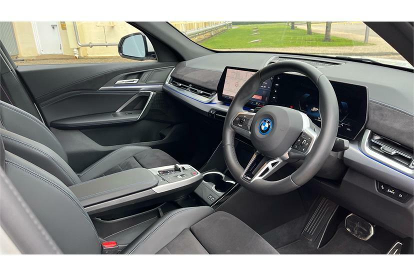 BMW iX2 230Kw Xdrive30 M Sport 65Kwh White #6