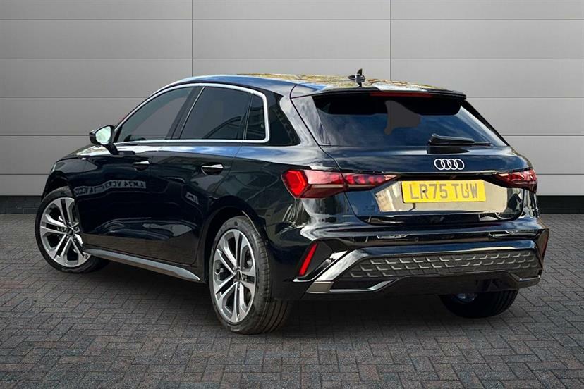 Audi A3 1.5 Tfsi 116 S Line S Tronic LR75TUW Black #3