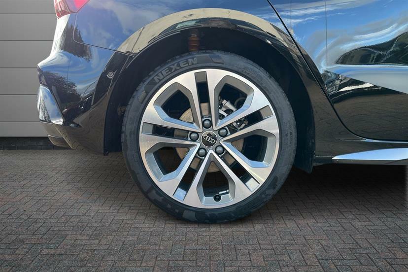 Audi A3 1.5 Tfsi 116 S Line S Tronic LR75TUW Black #5