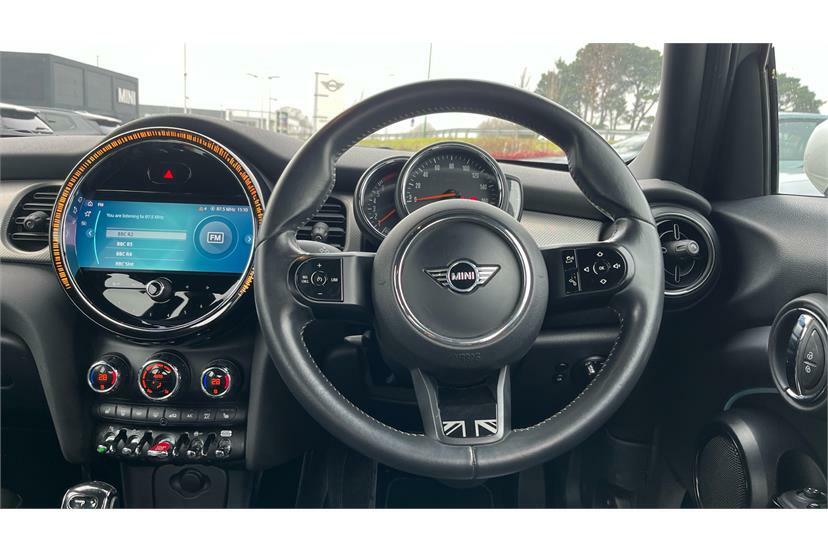 Mini Hatch 1.5 Cooper Exclusive Comfortnav Pack LL22GCU Grey #5