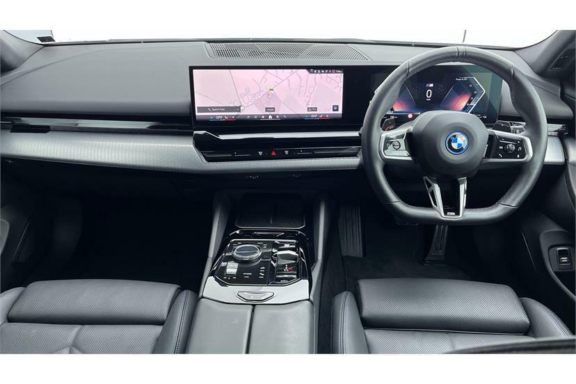 BMW 5 Series 530E M Sport Pro YE25MLV White #4