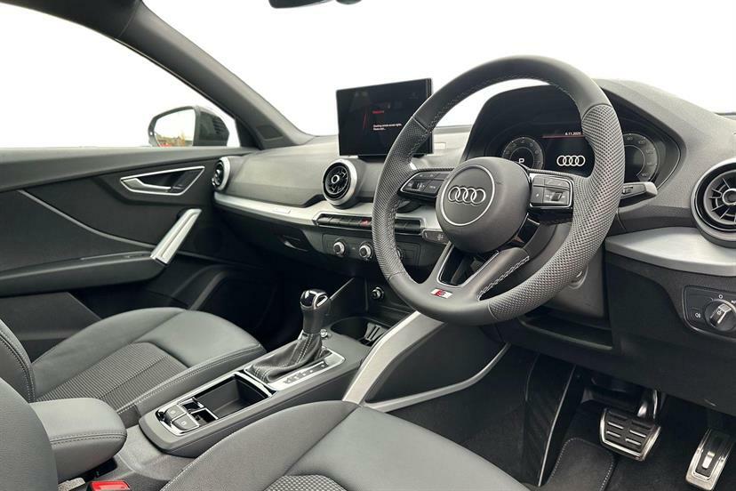Audi Q2 35 Tfsi S Line S Tronic MT75ENR Black #6