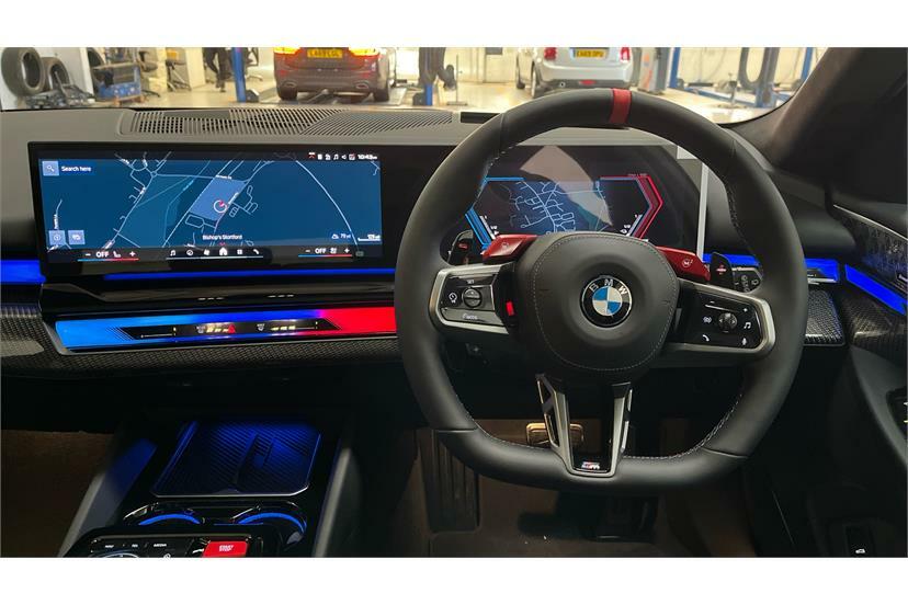 BMW M5 5dr Dct EK75NXY Green #4