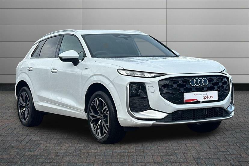 Audi Q3 1.5 E-hybrid S Line S Tronic White
