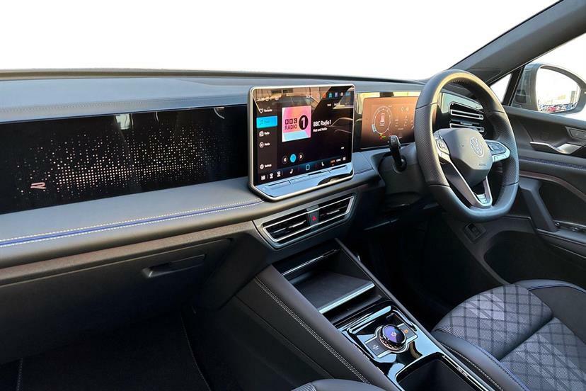 Volkswagen Tiguan 1.5 Etsi 150 R-line Dsg GK75ESF Grey #2