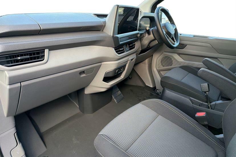 Volkswagen Transporter 2.0 Tdi 150 Commerce Plus Kombi Van EF75GEY #2