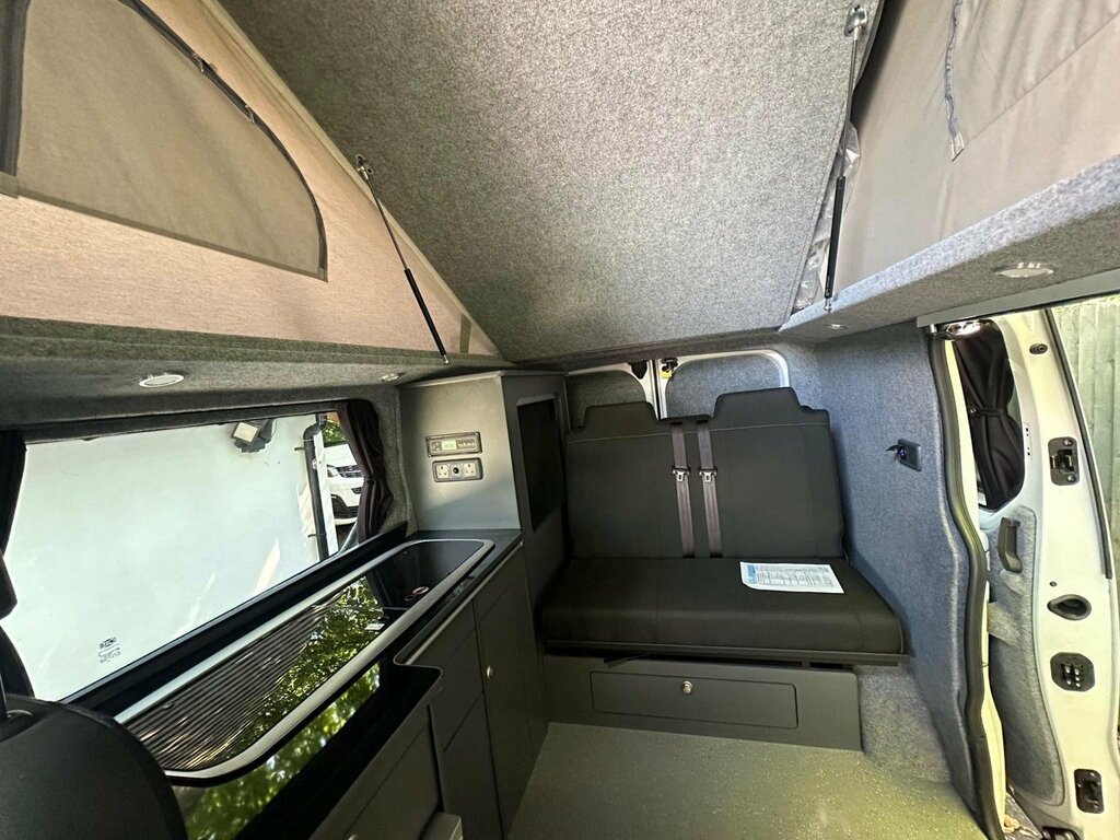 Renault Trafic Campervan 202222 White #4
