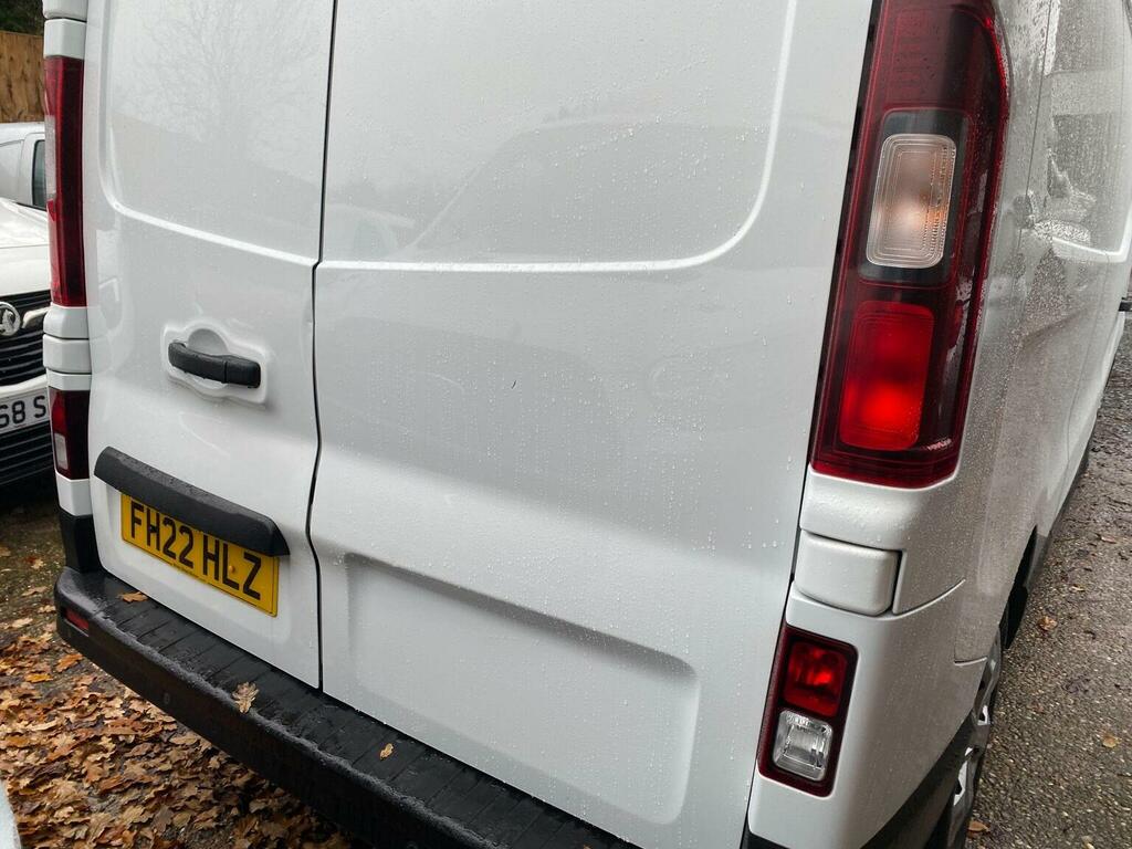 Renault Trafic Panel Van 2.0 Dci Blue Ll30 Business L2 H1 Euro 6 FH22HLZ White #5
