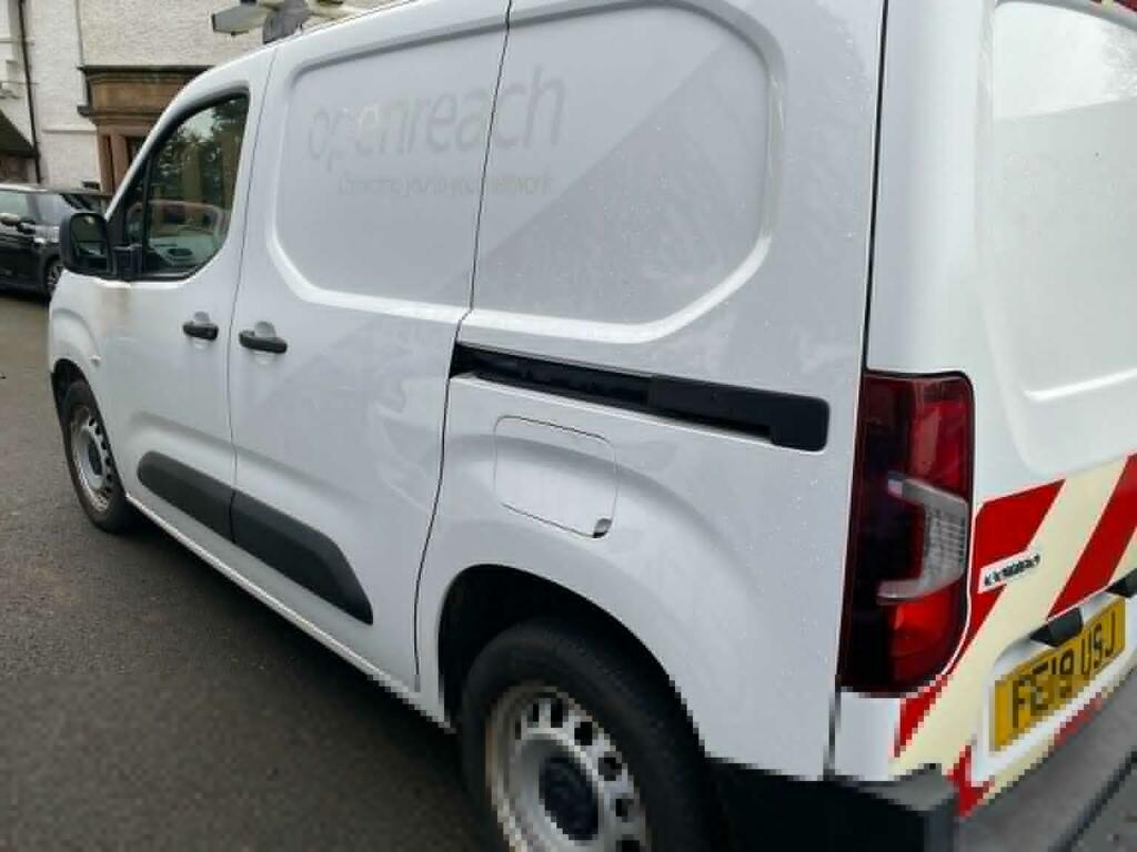 Vauxhall Combo Panel Van 1.6 Turbo D 2300 Edition L1 H1 Euro 6 S FE19USJ White #4