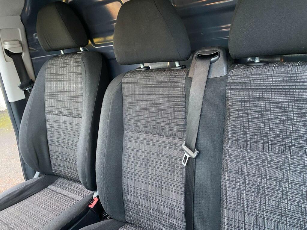 Mercedes-Benz Vito Panel Van 2.1 114 Cdi Bluetec Rwd L2 Euro 6 6Dr 2 Silver #4