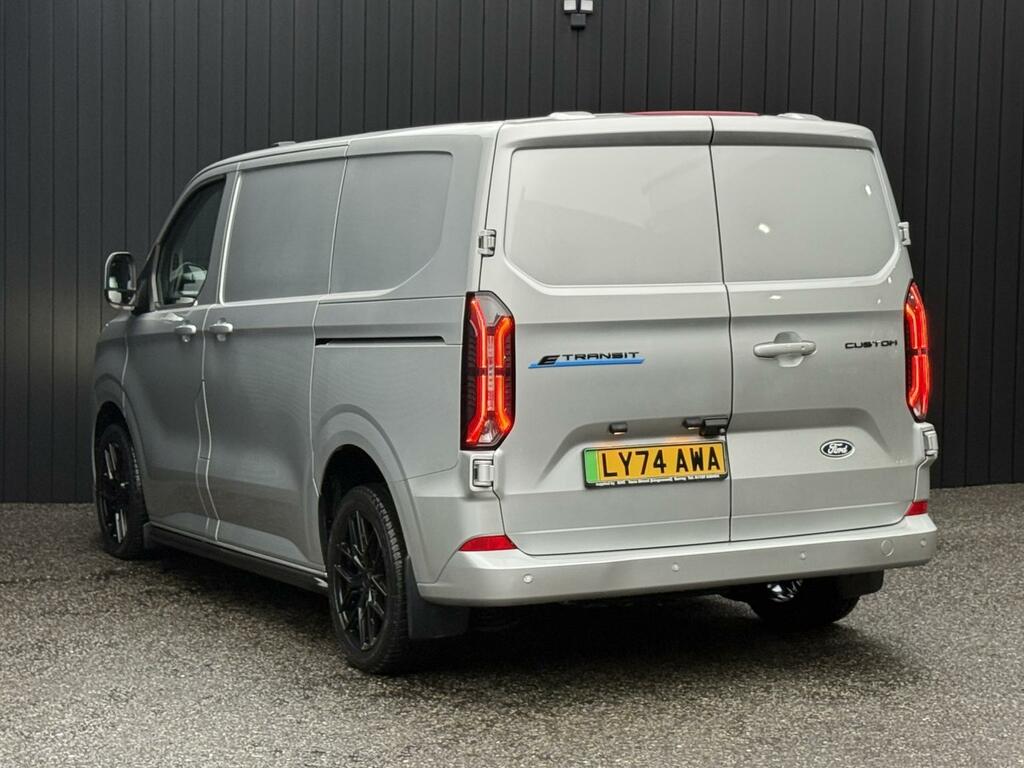 Ford Transit Custom 136Ps 320 65Kwh Limited Panel Van Aut LY74AWA Silver #3