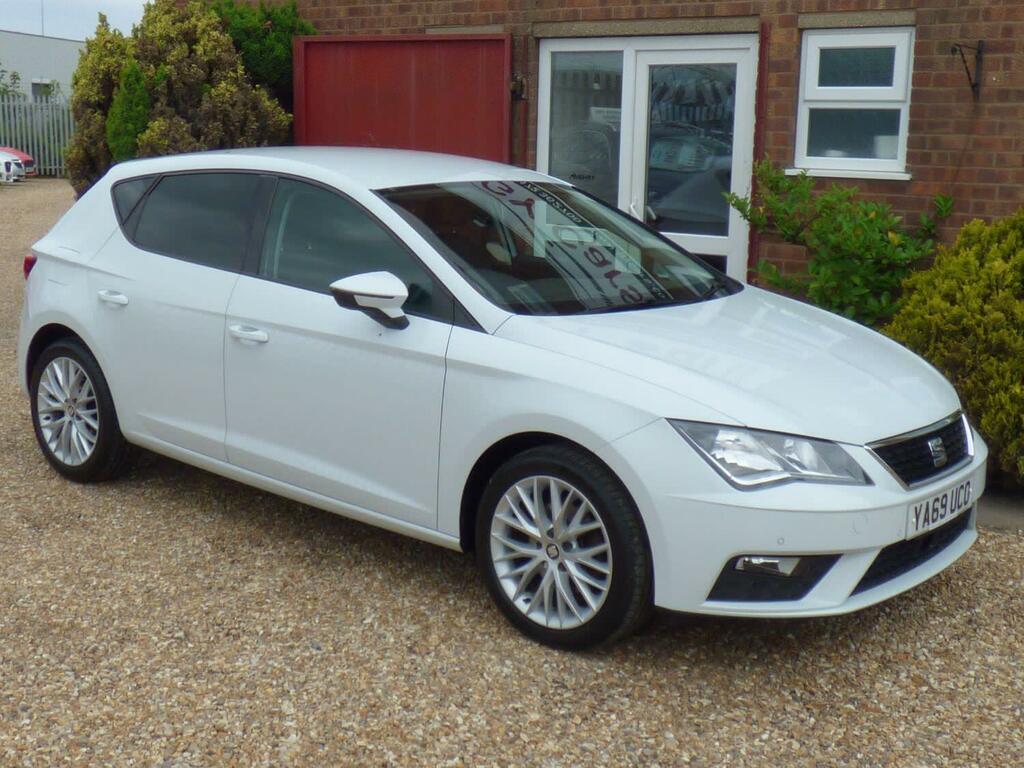 Seat Leon Hatchback 1.5 Tsi Evo Se Dynamic 5-Door 2 Owners F White