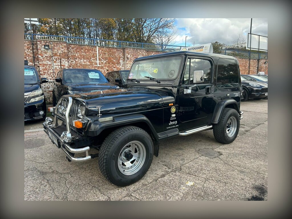 Jeep Wrangler 4.0 Hard Top 4X4  #2