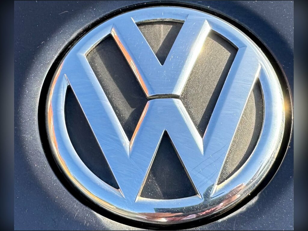 Volkswagen Up 1.0 Move Up Hatchback Euro 6 60 BC16EBN Yellow #2