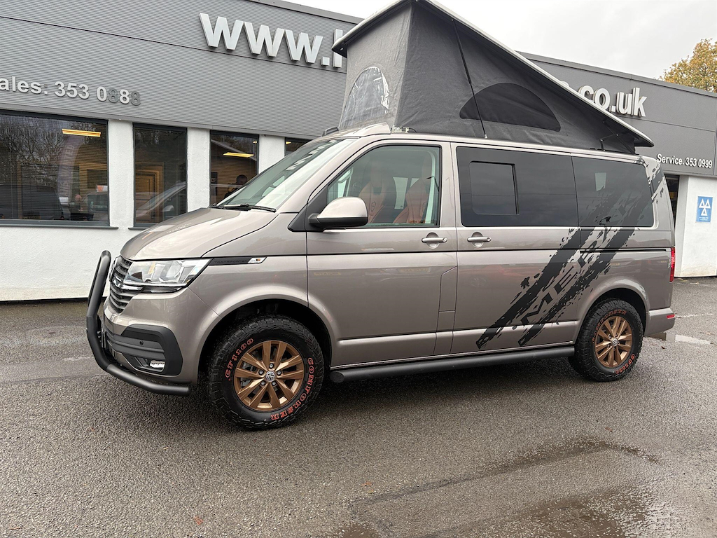 Volkswagen Campervan 2.0 L , Meraki , 4 Berth Beige