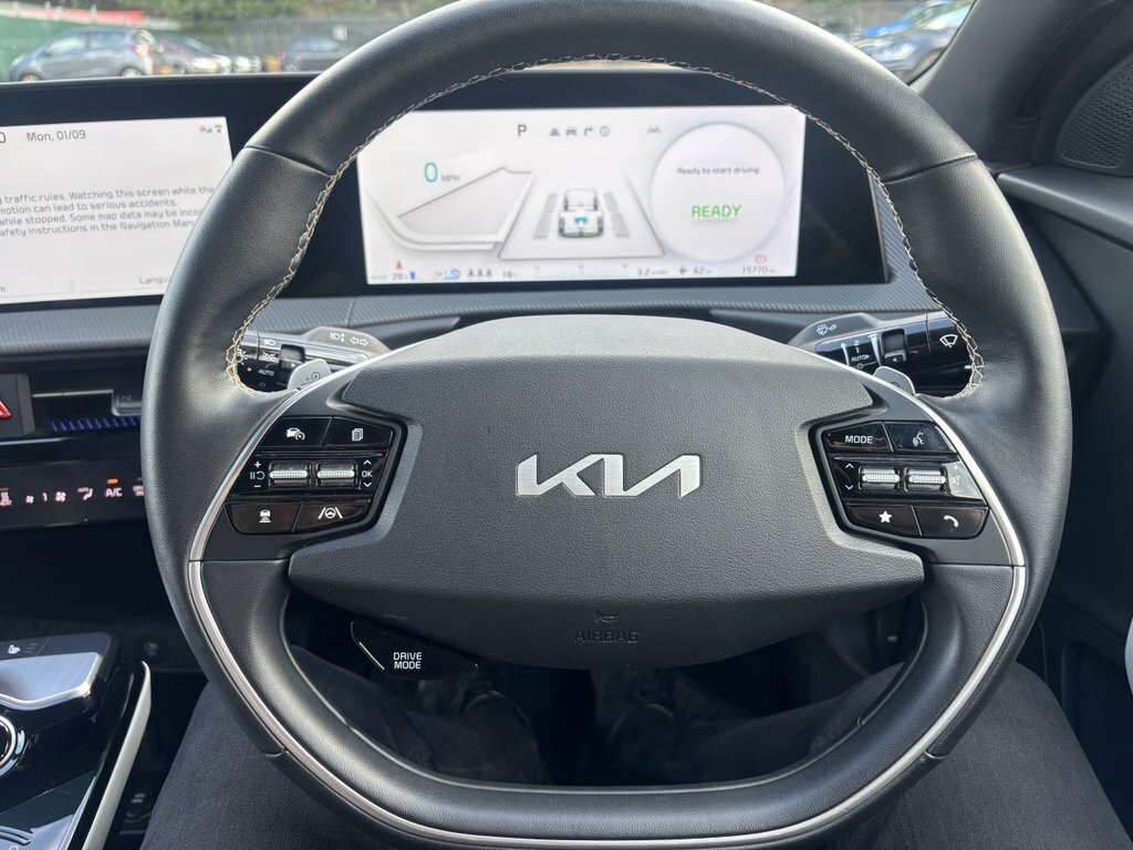 Kia EV6 Hatchback SM71MOV White #2
