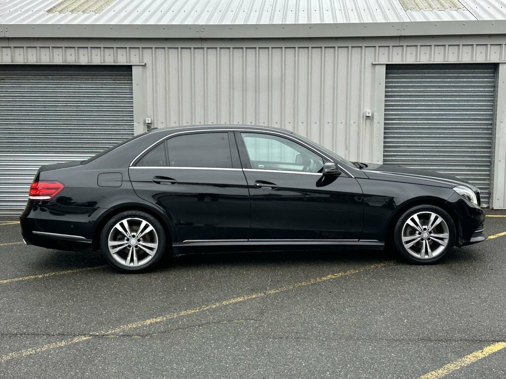 Mercedes-Benz E Class 2.1L Se KM15PTO Black #4