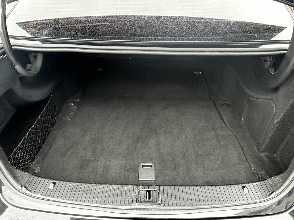 Mercedes-Benz E Class 2.1L Se KM15PTO Black #5
