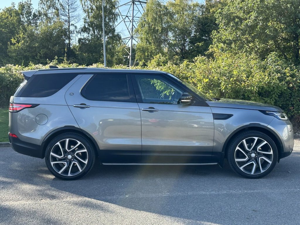 Land Rover Discovery 3L First Edition YE17MXB Silver #6