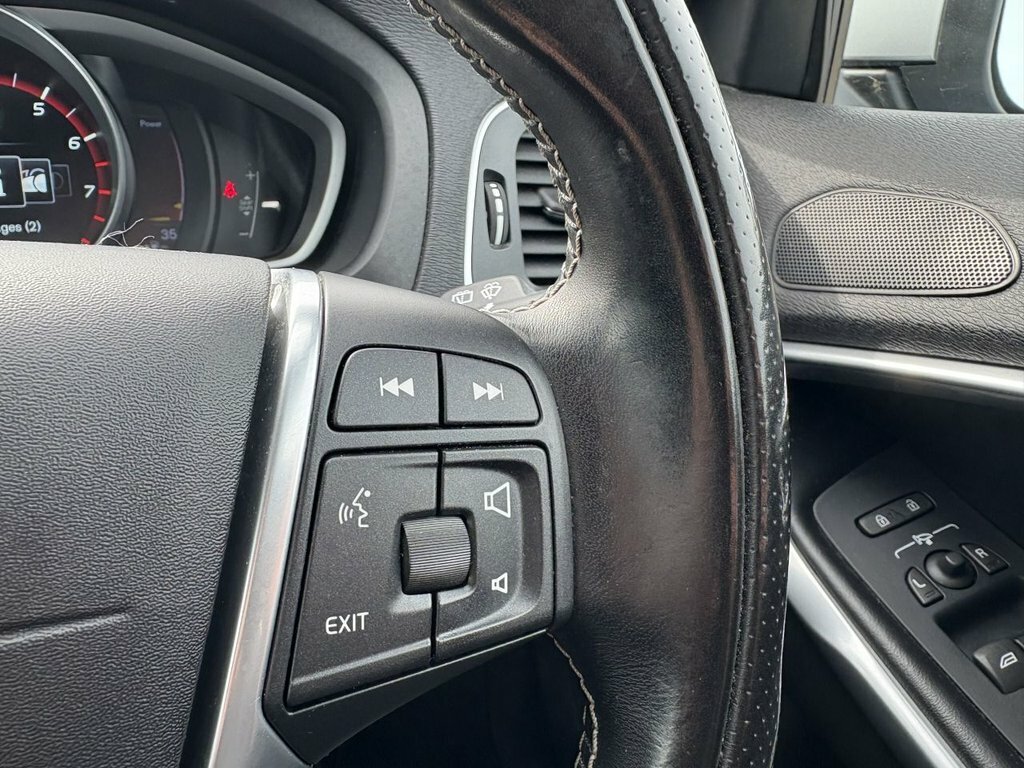 Volvo V40 2L R-design Nav Blue #6