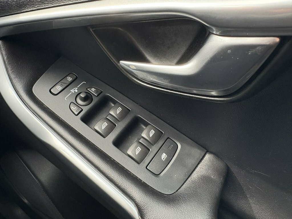 Volvo V40 2L R-design Nav Blue #4