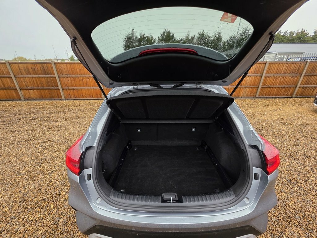 Kia Xceed 1L 3 Silver