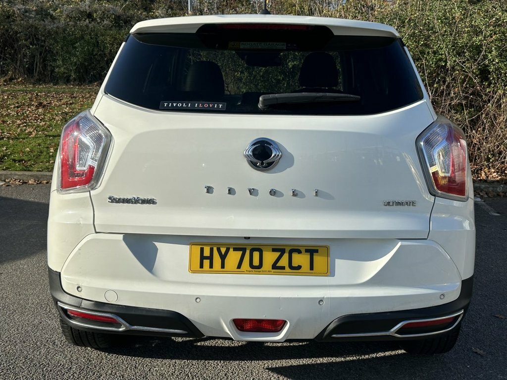 SsangYong Tivoli 1.6L Ultimate White #4