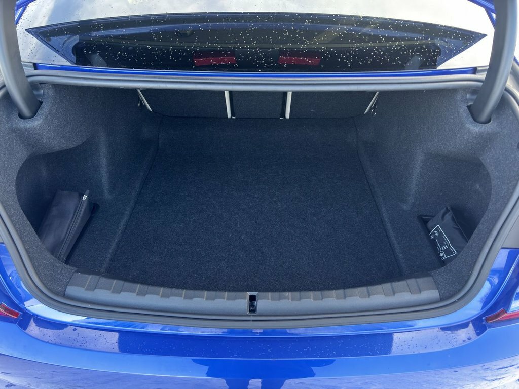 BMW 3 Series 2L M Sport MW71BYN Blue #4