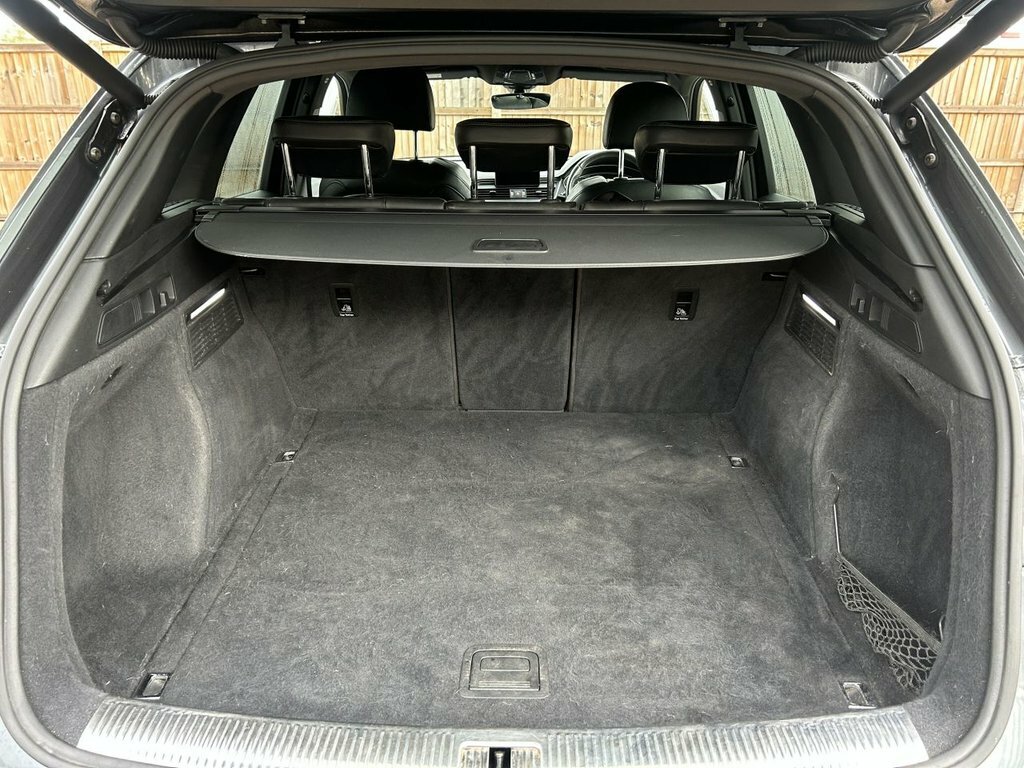 Audi Q5 2L Black Edition VE69EOA Grey #3