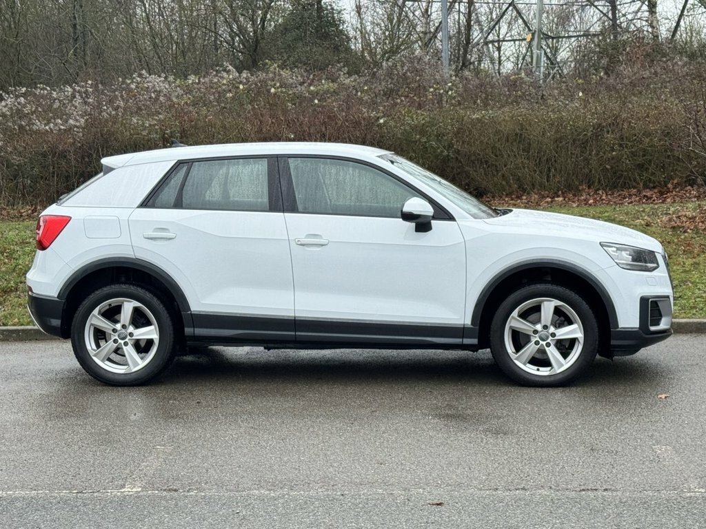 Audi Q2 1.6L Sport OV69ZTW White #6
