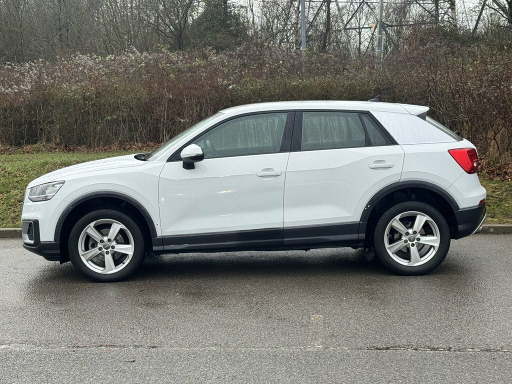 Audi Q2 1.6L Sport OV69ZTW White #2