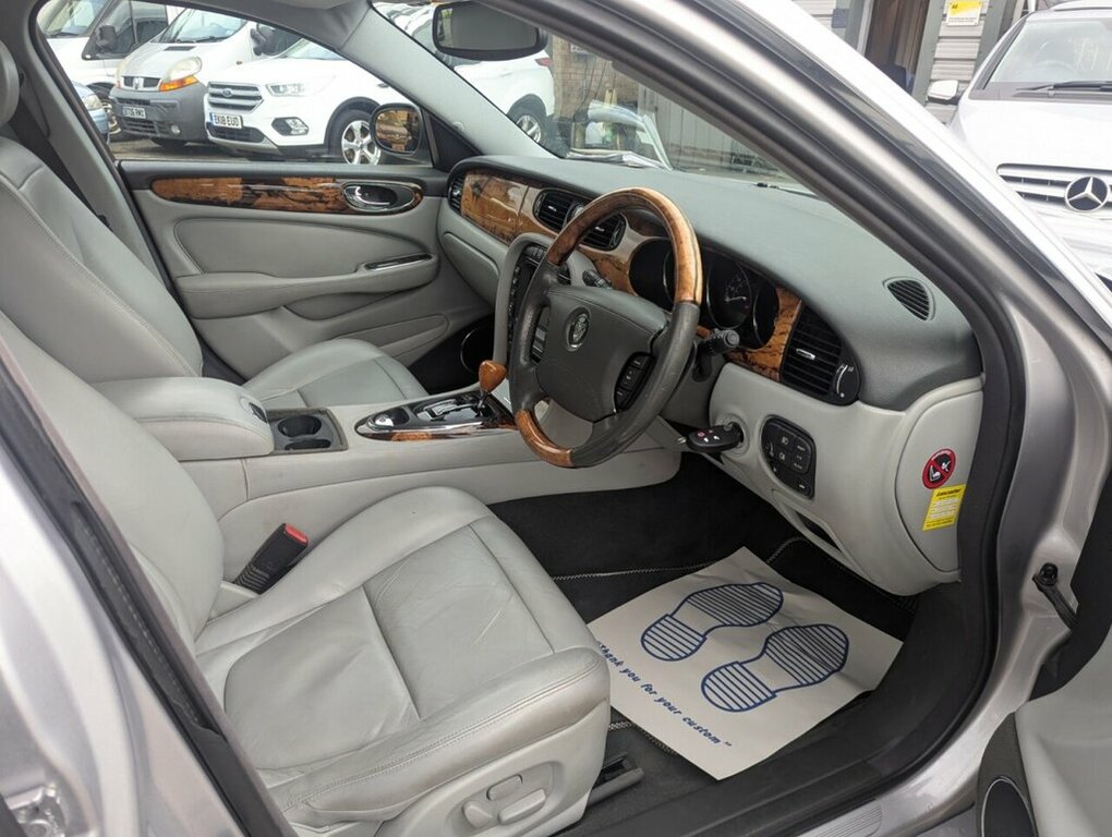 Jaguar XJ 3L Se Silver #4