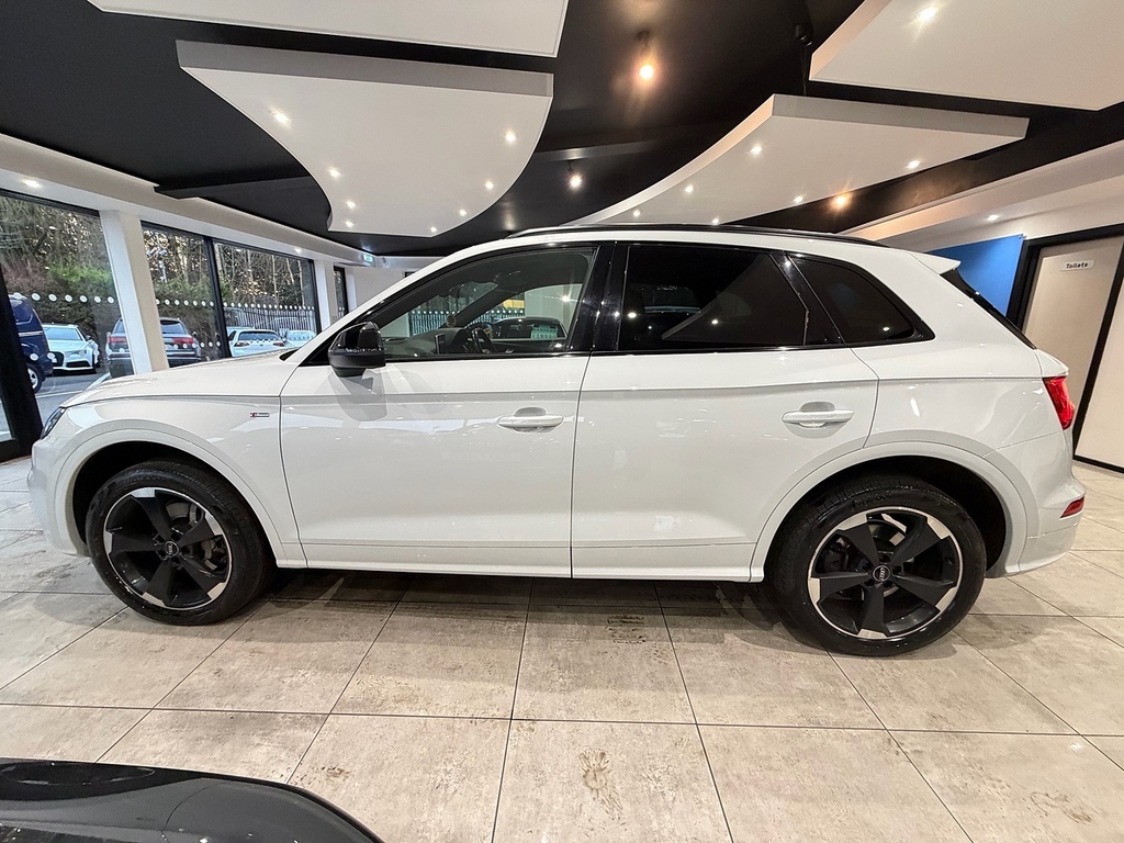 Audi Q5 2.0 Tfsi 45 Black Edition Suv S Tronic RO20DVK White #6