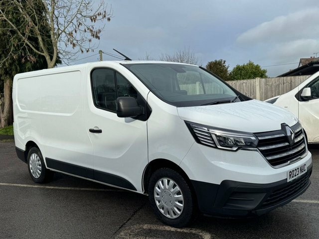 Renault Trafic 2.0 Dci Blue Sl28 Business Panel Van M Blue