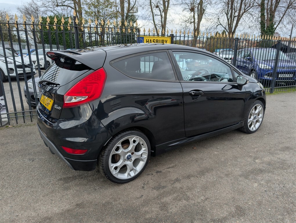 Ford Fiesta 1.6 Tdci Zetec S Hatchback 110 Black #3