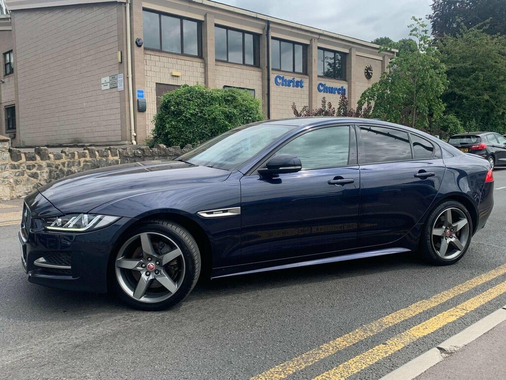 Jaguar XE Saloon 2.0D R-sport Awd Euro 6 Ss 201 OW17UXK Blue #2