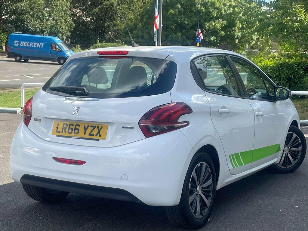 Peugeot 208 Hatchback 1.2 Puretech Active Design Lime Euro 6 5 LR66YZX White #3