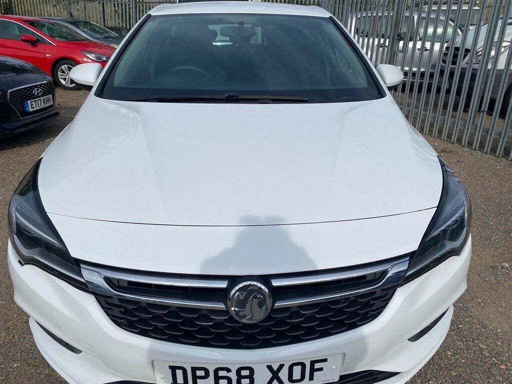 Vauxhall Astra 1.0I Turbo Ecotec Design Euro 6 Ss White