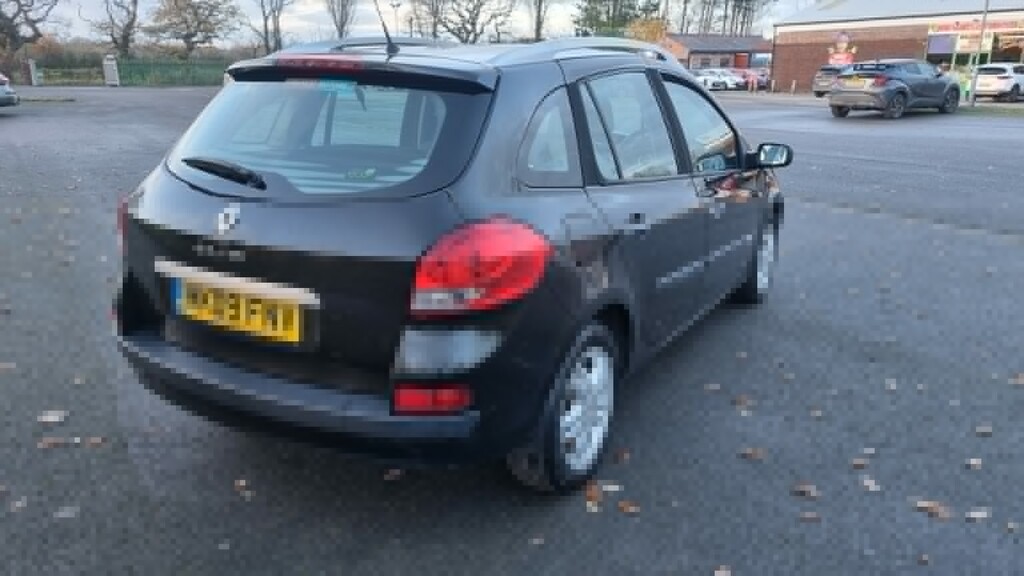 Renault Clio Estate 1.2 16V Dynamique 2009 MK09FNV Black #2
