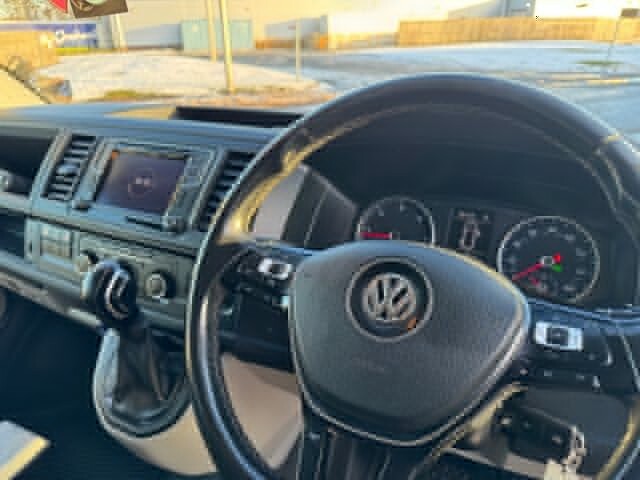 Volkswagen Transporter Panel Van 2.0 Bitdi T32 Highline 4X4 2019 RA19YSY Black #5