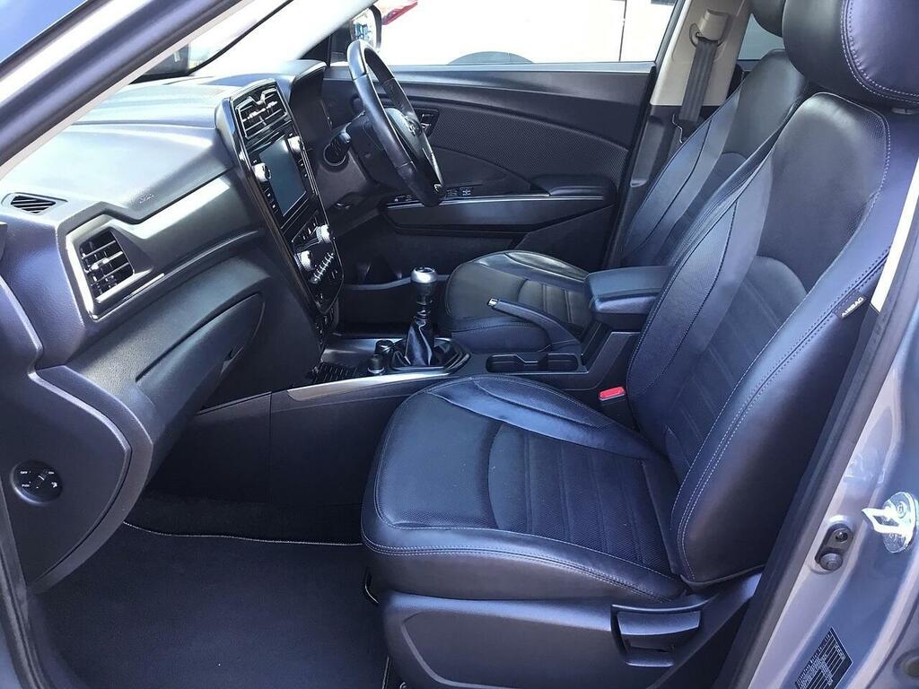 SsangYong Tivoli 1.6D Ultimate Suv Euro 6 136 Ps Grey #3