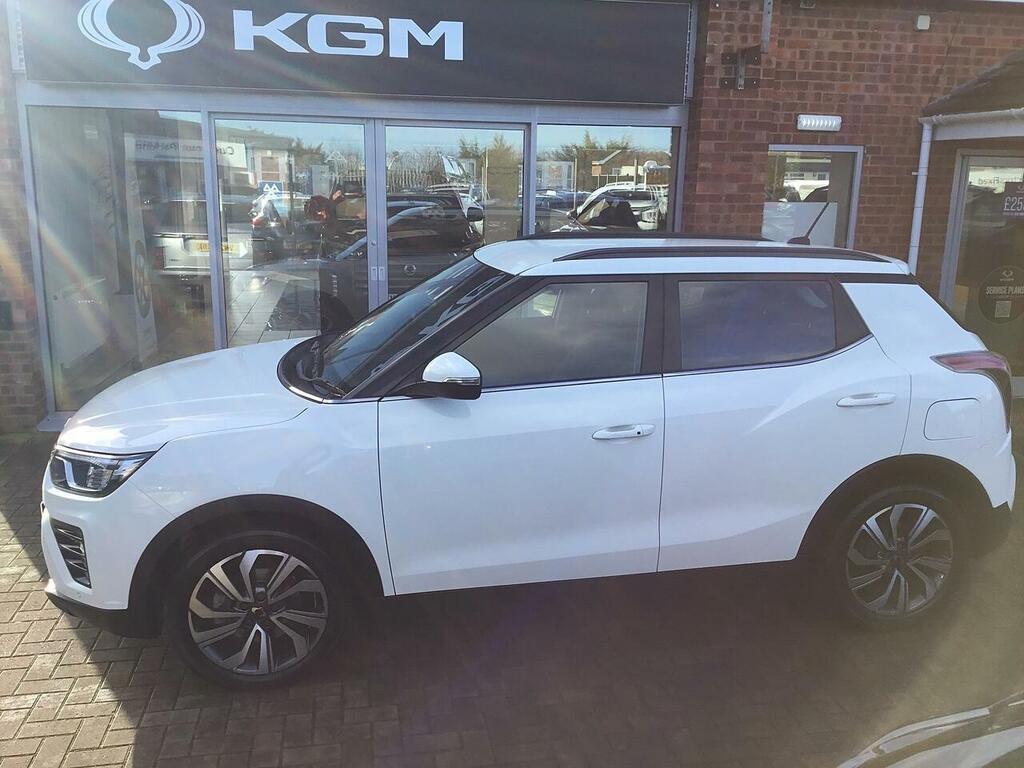 SsangYong Tivoli 1.6D Ultimate Suv Euro 6 136 Ps White #4