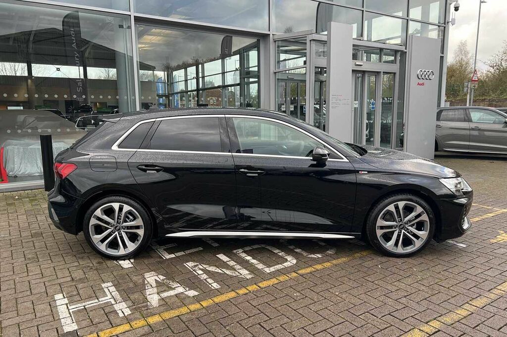 Audi A3 S Line Tfsi 116 Ps 6-Speed HJ75MZX Black #4