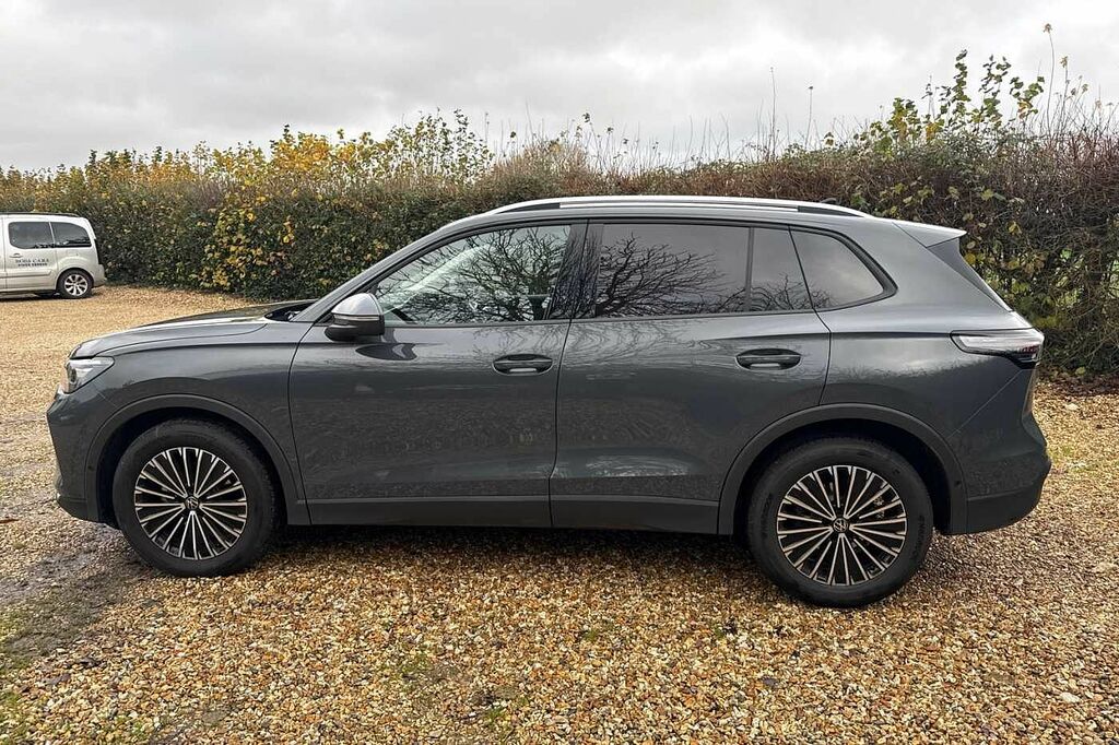 Volkswagen Tiguan 1.5 Etsi 150 Match Dsg HF75TGE Grey #4