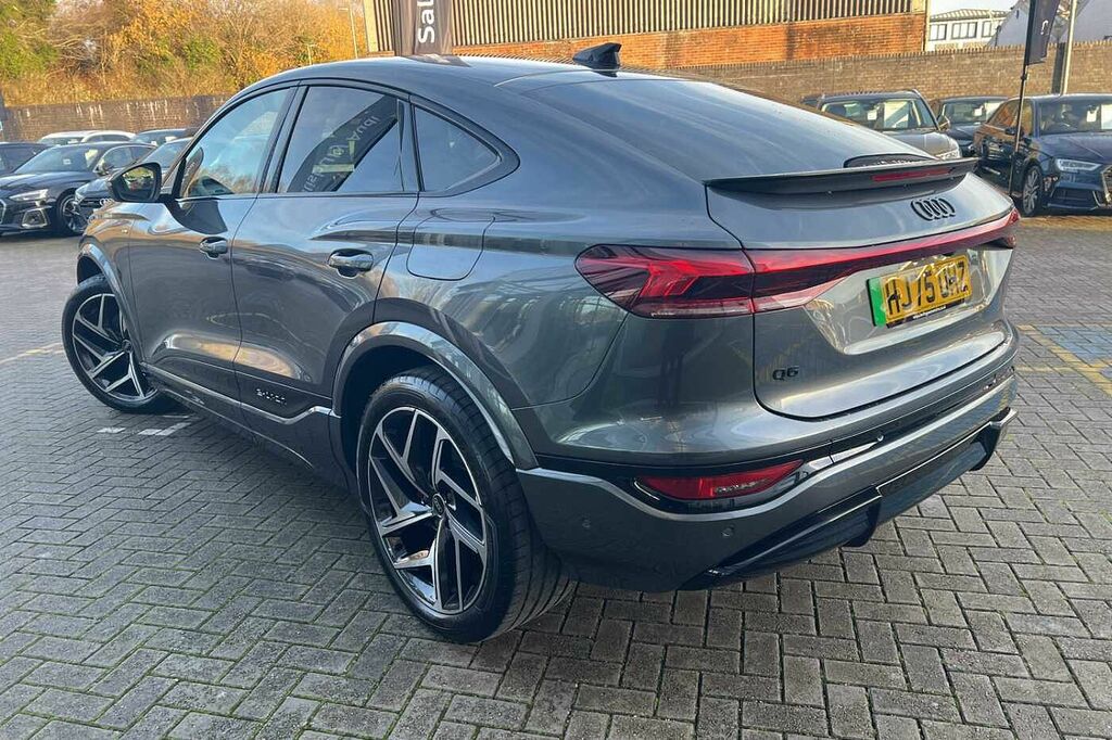 Audi Q6 E-Tron Q6 Sportback Edition 1 E-tron 185,00 Kw HJ75UHZ #3