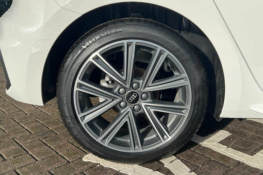 Audi A1 S Line 30 Tfsi 116 Ps 6-Speed HG75KTC White #5