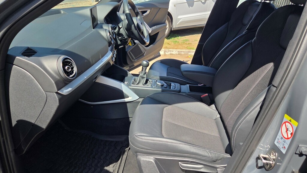 Audi Q2 35 Tfsi S Line AK69FPV Grey #6