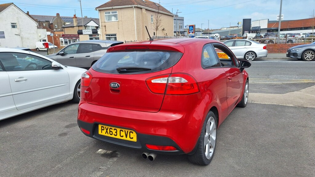 Kia RIO 1 1.25 3-Door From 3,195 Retail Package PX63CVC Red #4
